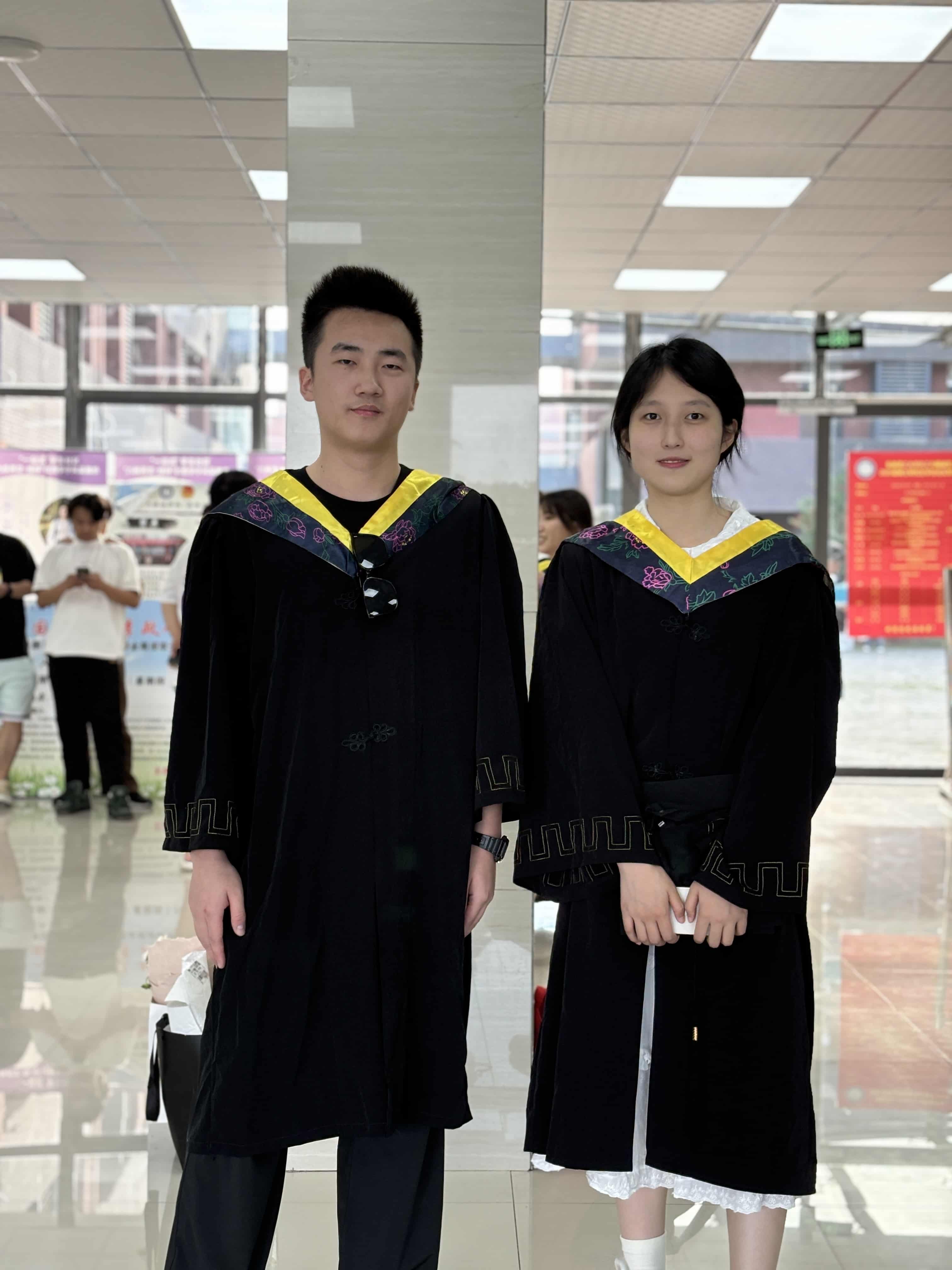 2025-06-04 毕业合影5.JPG