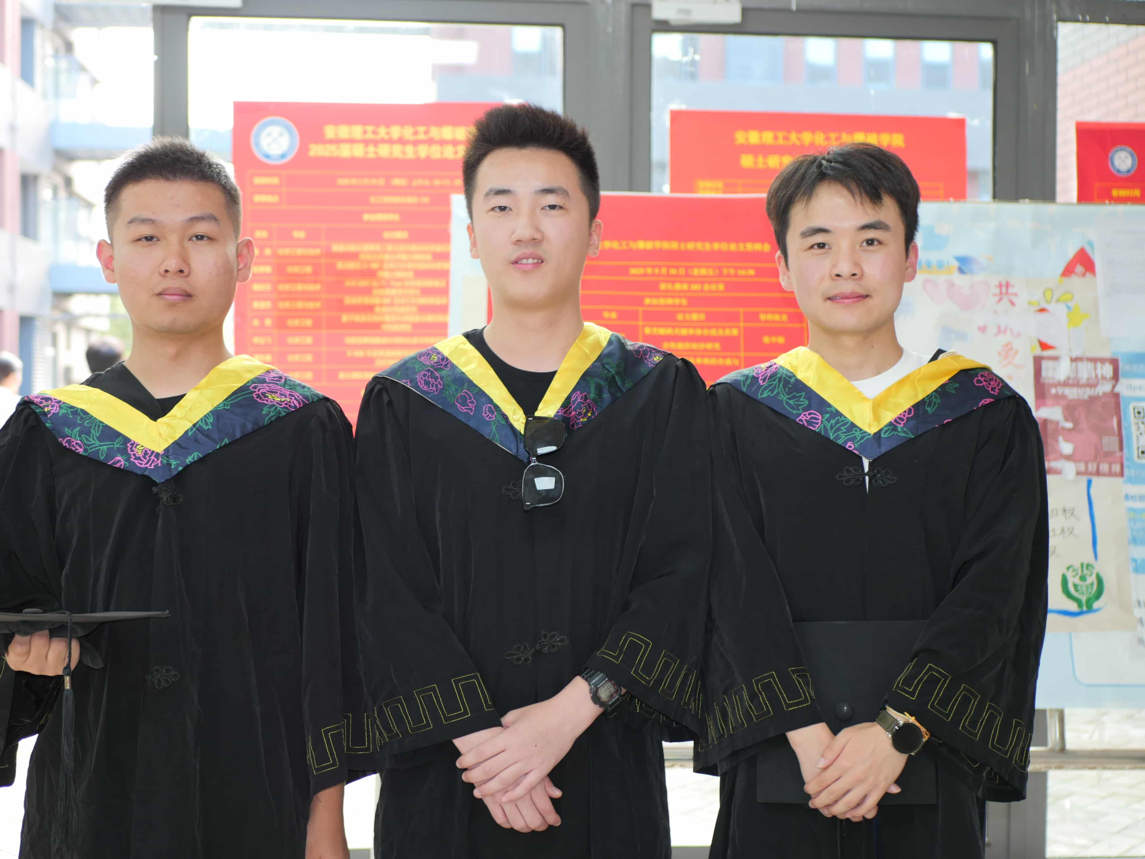 2025-06-04 毕业合影7.jpg